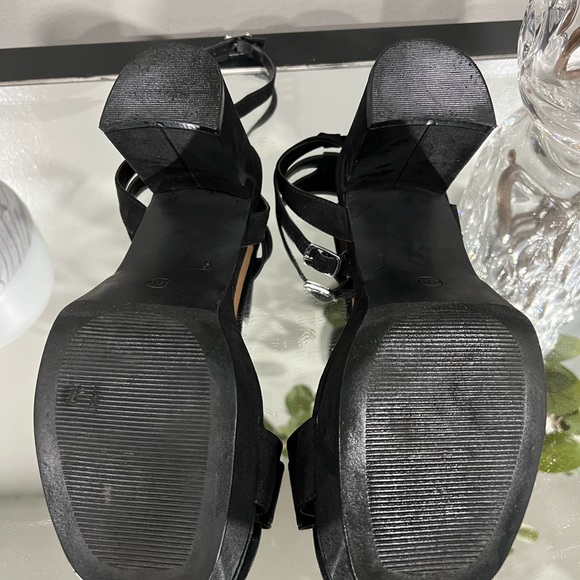 Torrid Platform Block Heel Sandal Black 9.5W - Picture 9 of 16